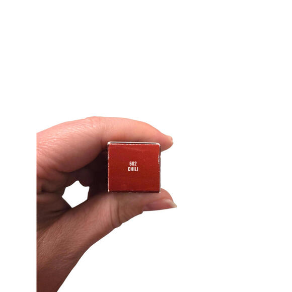 New MAC Lipstick - Picture 2 of 3